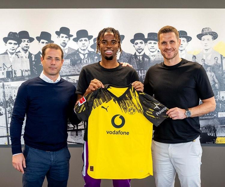 图片报：丘库埃梅卡固定转会费2000万欧，浮动奖金500万